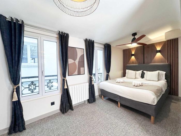 Montparnasse Deluxe studio for 3