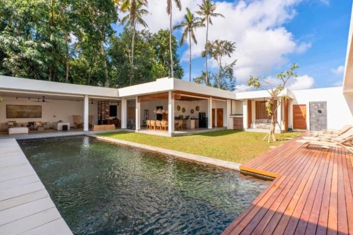 Reverie Spacious 2 BR Private Pool Villa