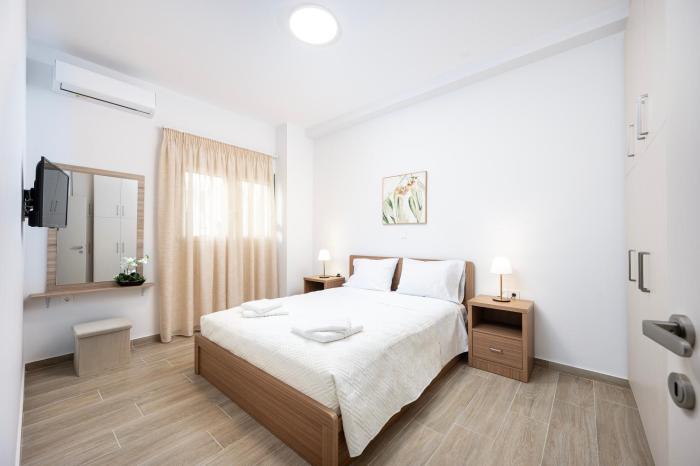 Port Cyan Suite - 2 Min Walk to Harbor & Beaches
