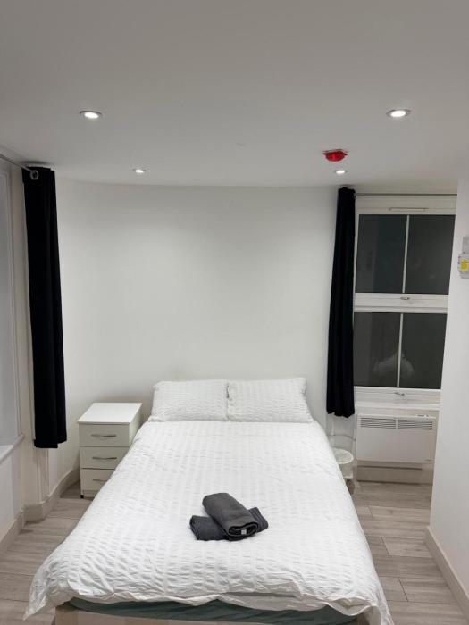 Modern Studios Elephant and Castle