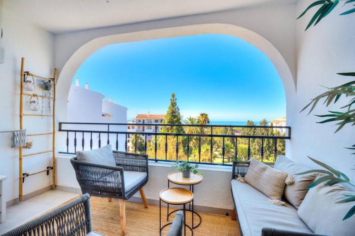 Modern 2-bedroom, 2-bathroom apartment