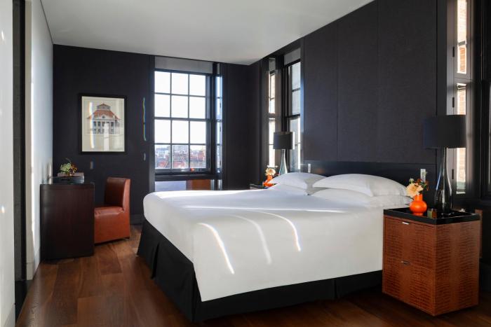 Grosvenor House Suites