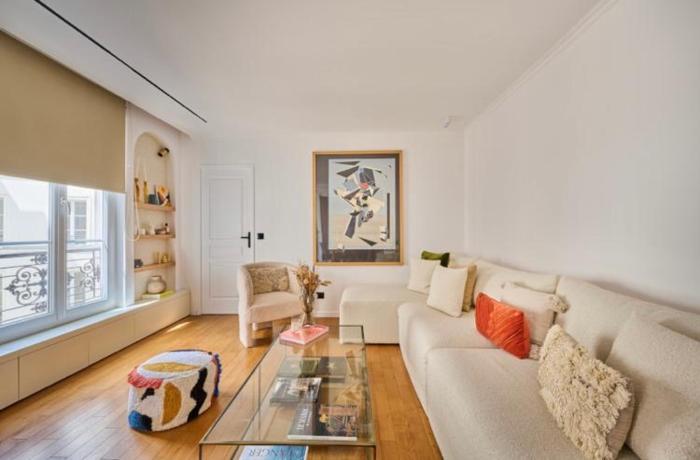 Elegant central flat in Paris, near Saint Germain