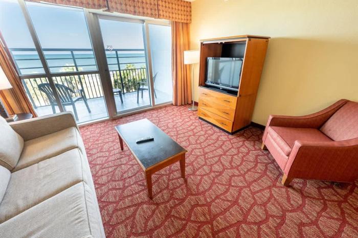 Direct Oceanfront Boardwalk Central Great Location