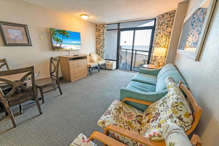 Oceanview Landmark,King Bed,Handicap Accessibility