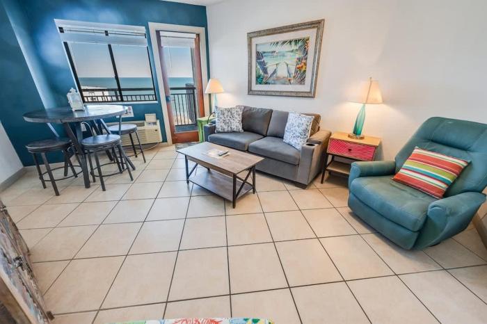 King Honeymoon, Beautiful Views, Bluewater, Pools!