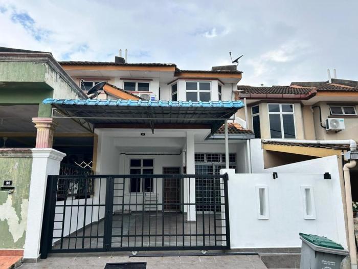 BB Senawang Homestay