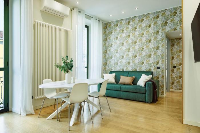 HL Collection - Milan Fashion District