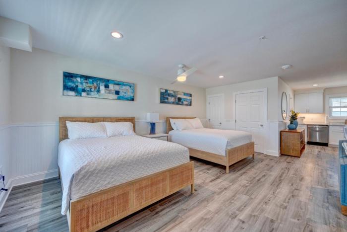 3002 Queen Suite, 3rd Floor Surfside