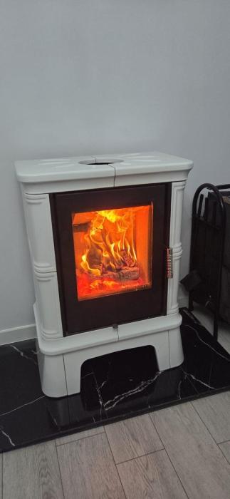 Apartament z kominkiem RetroGlam