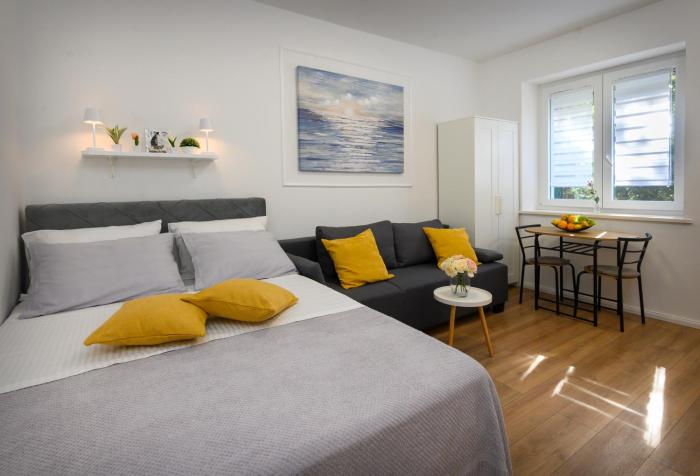 Central Park Split Studio Apartment