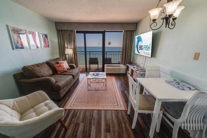 High Direct Oceanfront - Sandcastle South w Pools