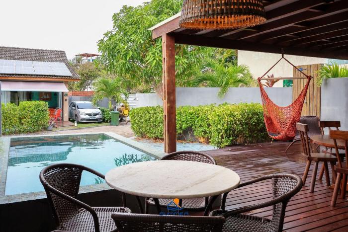 Casa charmosa 2 quartos, 2 banheiros e piscina privativa