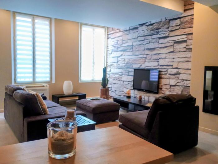 Spacieux 74 m2 Standing Clim & Parking Privé Centre Ville