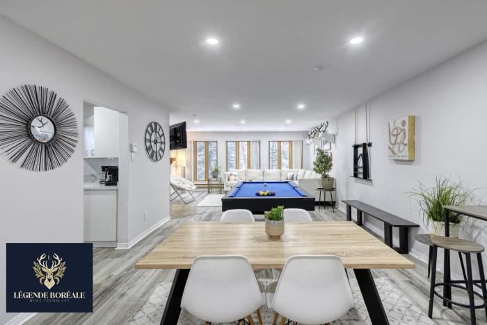 Pool Table - Elegance - Comfort - Le Chic Boreal
