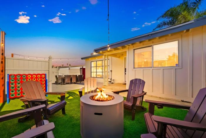 Stylish Retreat Near Mission Bay with Games & Firepit
