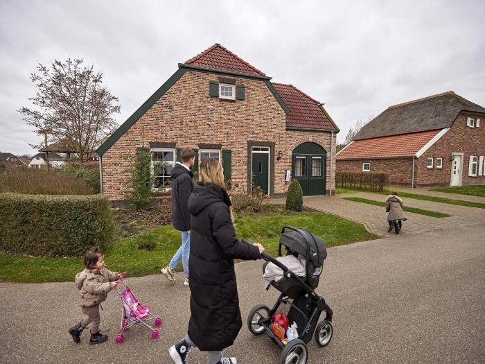 Farmhouse in Limburg near Maasplassen
