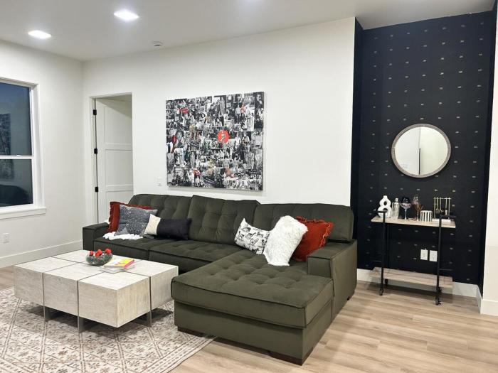 Emerald City in Downtown Eagle