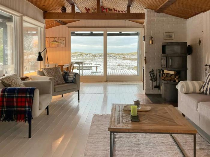 Charming Coastal Retreat With Sea View