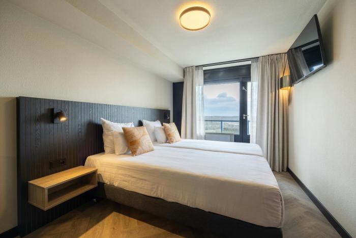 Leonardo Hotel IJmuiden Seaport Beach