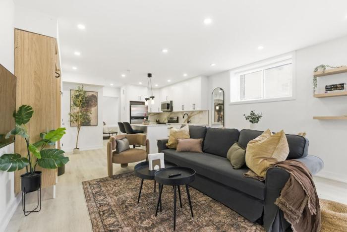 New Modern 1BR Basement Near Downtown FREE Parking