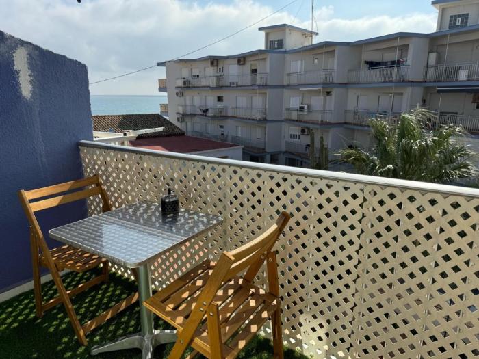 Cómodo apartamento en Denia con aire acondicionado y aparcamiento, cerca de la playa - ES-373-57