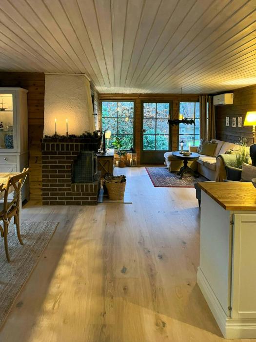 Newly Renovated Cottage By Vemmentorpasjön