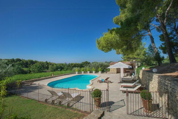 House In The Vineyards Near Beaumes-De-Venise