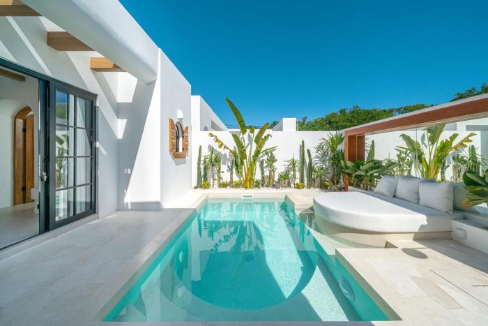 Tropical Hideaways Close to Nyang Nyang Beach