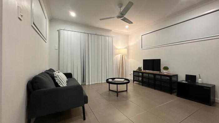 Modern 3BDR Townhouse in Bellbird Park