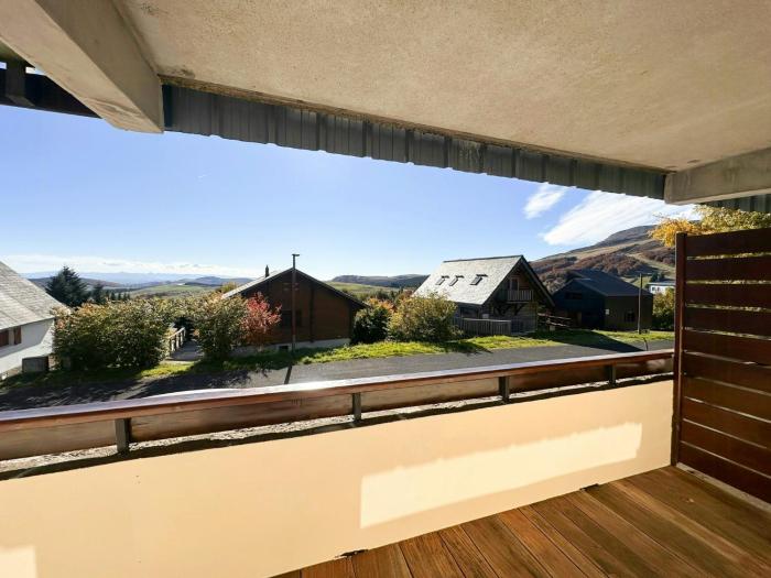 Renovated Studio Near Super-Besse Ski Slopes