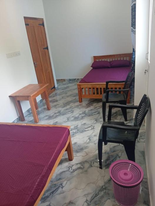 Euro Asian Rooms & Restaurant