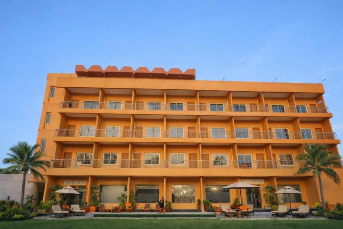 Beachfront Resort Mandarmoni-Parth King