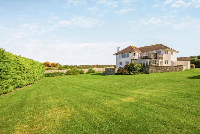 6 Bed in Padstow oc-p00006