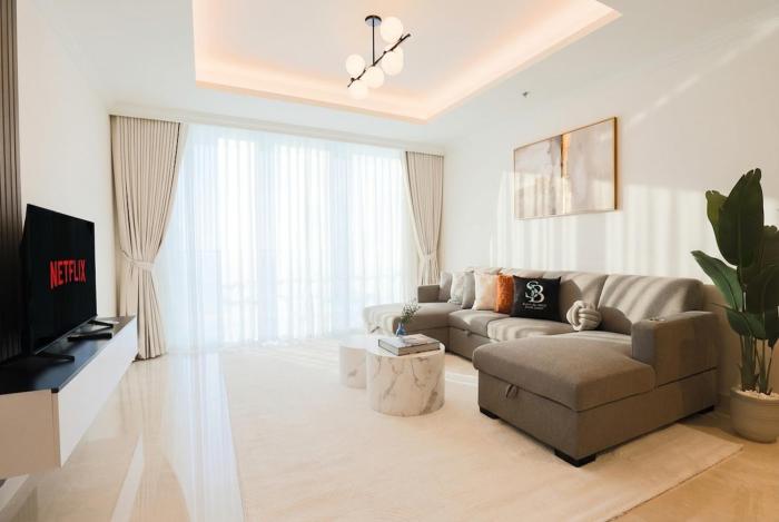 Lux 2BR Beachfront Escape Palace Beach Residence