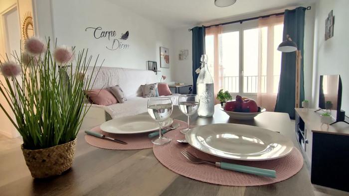 LEure au Soleil Studio avec balcon, parking gratuit & Wi-Fi