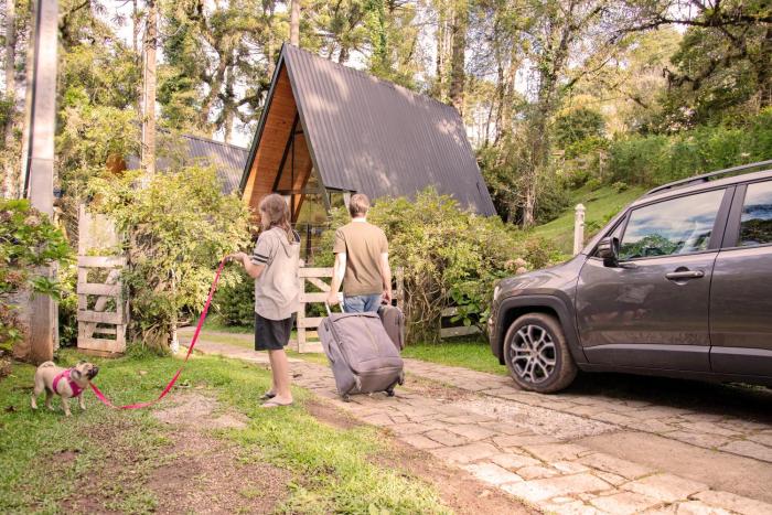 Chalé Design Mon Amour 3 - Prime - Espaçoso - 2 quartos de casal - Equipadíssimo - Lareira - à 3 min do centro