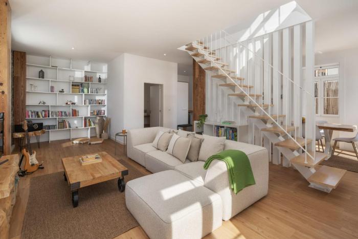 Traditional House Cozy 3-bedroom house