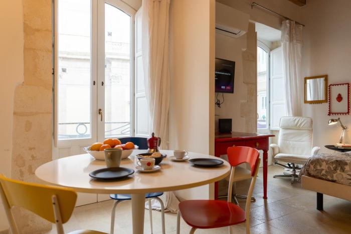 GuestHost - Quattro Cuori Ortigia Comfy Studio