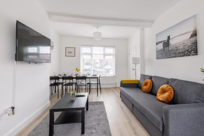 4Bed Ponteland Road-Free Parking-by Holiday Homes