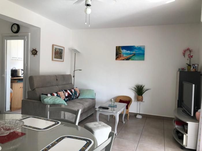 Agreable T2 1 chambre plage à 4 mn CLIM Parking Wifi