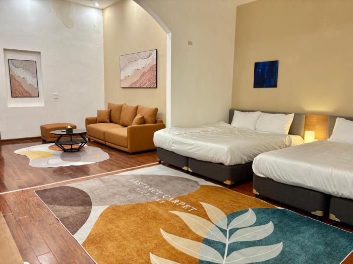 Spacious room for family in the city center