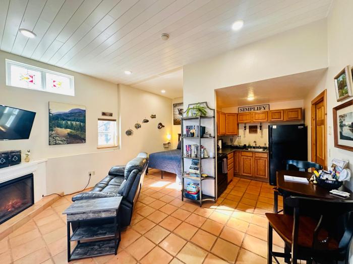 Henry Hollow Retreat Terrace