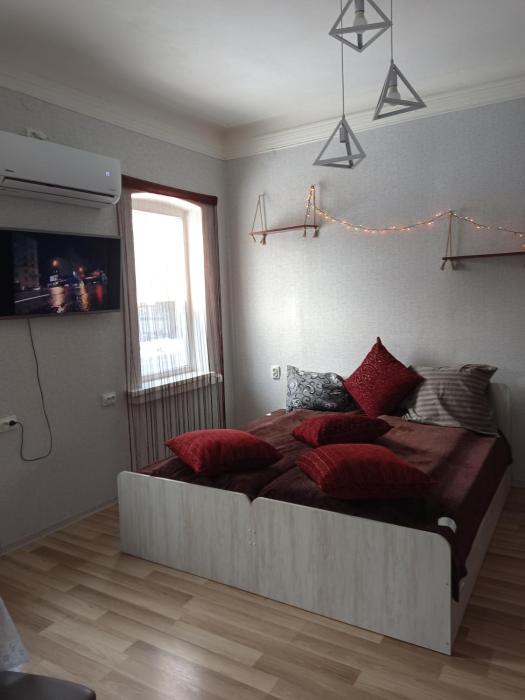 Апартаменти біля стадіону Ворскла СВІТЛО 24 на 7 ЗАСЕЛЕННЯ 24 на 7 Двокімнатна квартира подобово Однокімнатна квартира подобово