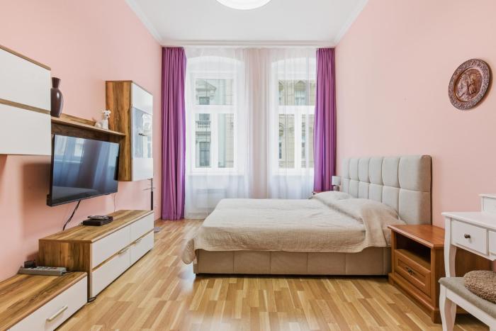 Victoria Family Apartment