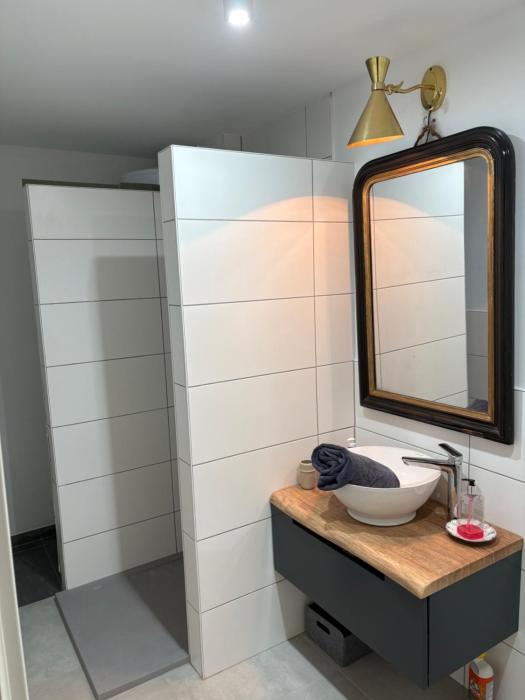 Scheunenzimmer mit eigenem Bad ruhig und naturnah