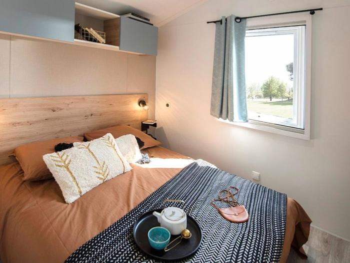 Mobil-home confortable avec terrasse à Collias - API-1-52-810