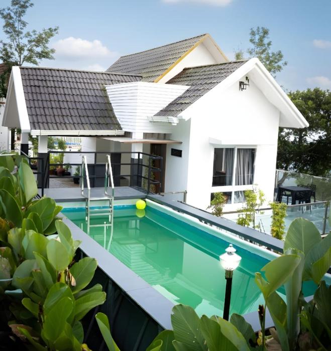 moonlight palace private pool villa vagamon