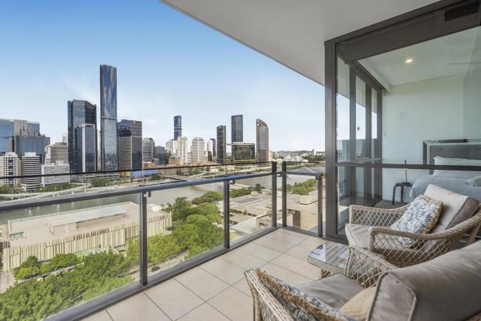 Stylish 2-Bed Apartment in Central South Brisbane