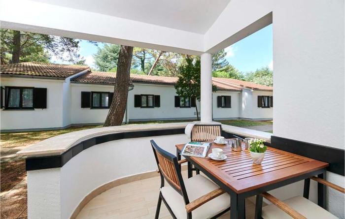 Beach Front Apartment In Porec With Wifi